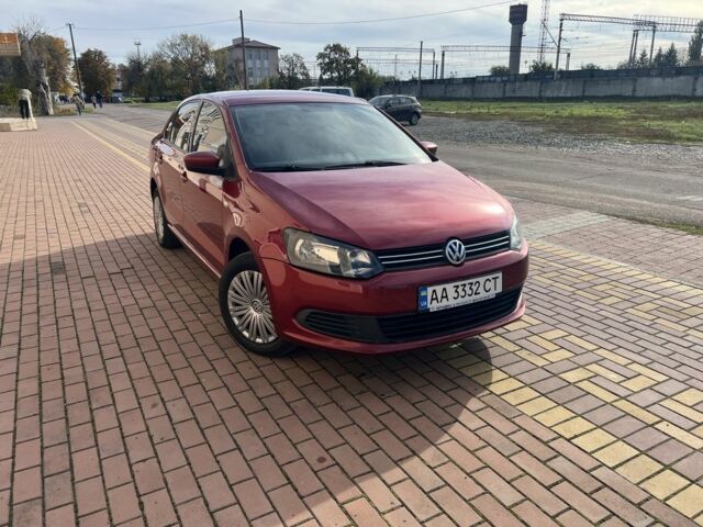 Красный Фольксваген Поло, объемом двигателя 1.6 л и пробегом 210 тыс. км за 7500 $, фото 3 на Automoto.ua