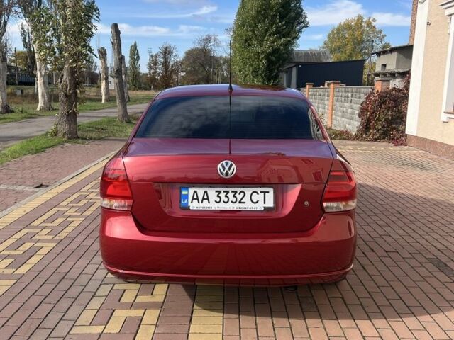 Красный Фольксваген Поло, объемом двигателя 1.6 л и пробегом 210 тыс. км за 7500 $, фото 8 на Automoto.ua