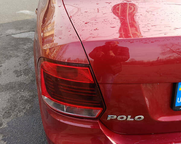 Червоний Фольксваген Поло, об'ємом двигуна 1.6 л та пробігом 210 тис. км за 7850 $, фото 2 на Automoto.ua
