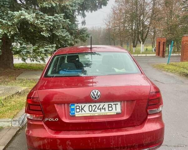 Красный Фольксваген Поло, объемом двигателя 1.6 л и пробегом 90 тыс. км за 9500 $, фото 2 на Automoto.ua