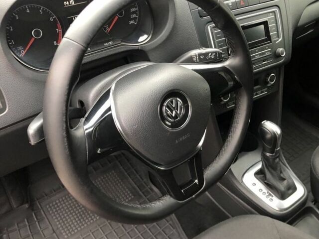 Красный Фольксваген Поло, объемом двигателя 1.4 л и пробегом 111 тыс. км за 9500 $, фото 6 на Automoto.ua