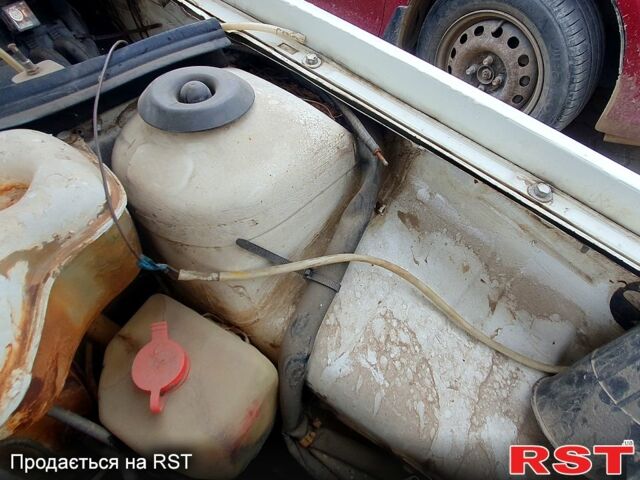 Фольксваген Поло, объемом двигателя 1 л и пробегом 0 тыс. км за 900 $, фото 7 на Automoto.ua