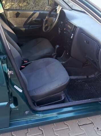 Фольксваген Поло, об'ємом двигуна 1.6 л та пробігом 148 тис. км за 2499 $, фото 25 на Automoto.ua