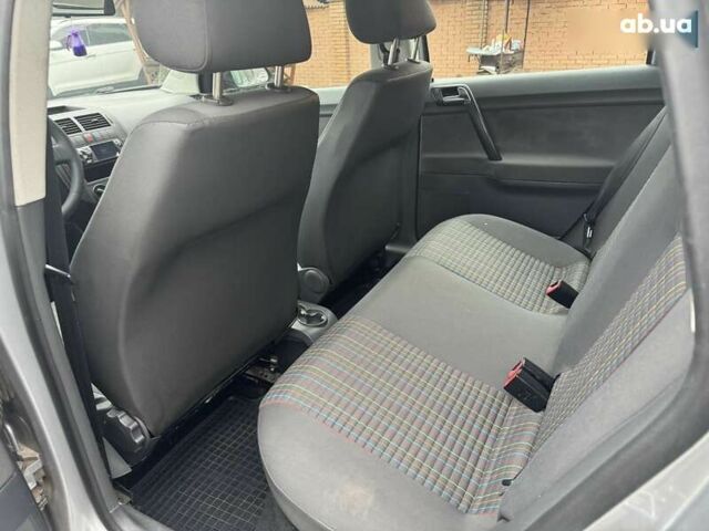 Фольксваген Поло, объемом двигателя 1.4 л и пробегом 258 тыс. км за 4999 $, фото 19 на Automoto.ua