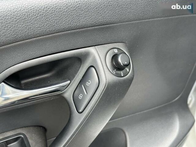 Фольксваген Поло, об'ємом двигуна 1.4 л та пробігом 244 тис. км за 5990 $, фото 13 на Automoto.ua