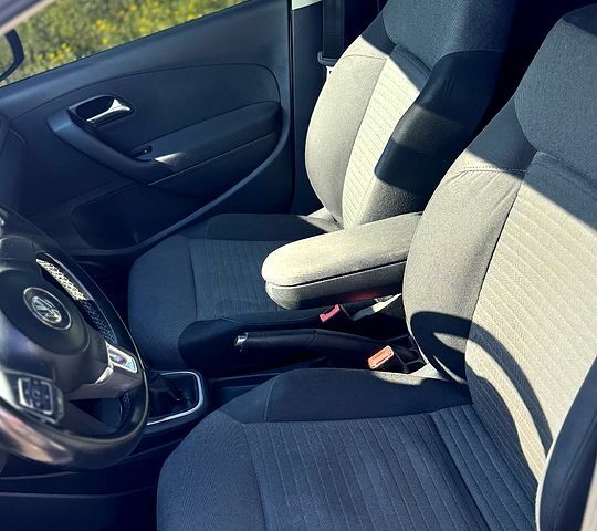 Фольксваген Поло, об'ємом двигуна 1.6 л та пробігом 303 тис. км за 7200 $, фото 4 на Automoto.ua