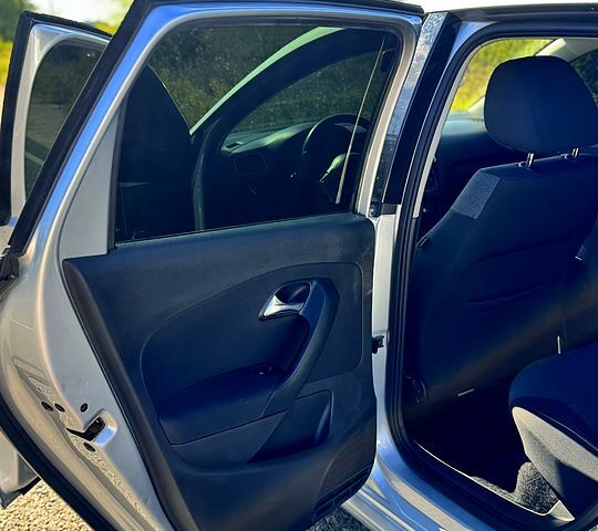 Фольксваген Поло, об'ємом двигуна 1.6 л та пробігом 303 тис. км за 7200 $, фото 6 на Automoto.ua