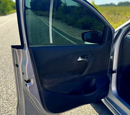 Фольксваген Поло, об'ємом двигуна 1.6 л та пробігом 303 тис. км за 7200 $, фото 7 на Automoto.ua