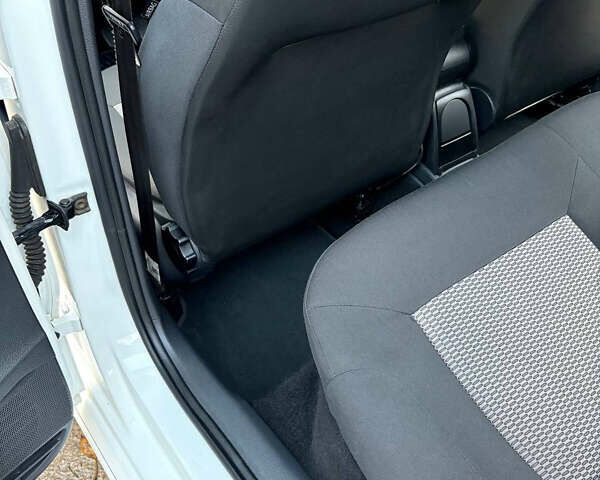 Фольксваген Поло, объемом двигателя 1.2 л и пробегом 245 тыс. км за 6500 $, фото 25 на Automoto.ua