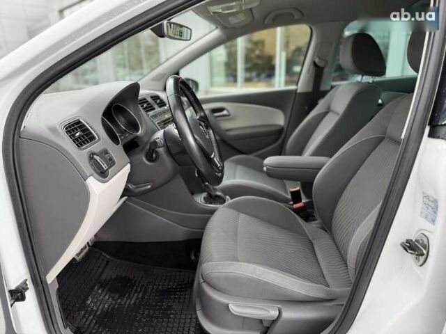 Фольксваген Поло, об'ємом двигуна 1.2 л та пробігом 132 тис. км за 8300 $, фото 15 на Automoto.ua