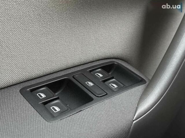 Фольксваген Поло, об'ємом двигуна 1.2 л та пробігом 132 тис. км за 8500 $, фото 28 на Automoto.ua