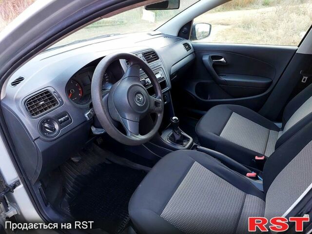 Фольксваген Поло, об'ємом двигуна 1.6 л та пробігом 230 тис. км за 4700 $, фото 5 на Automoto.ua