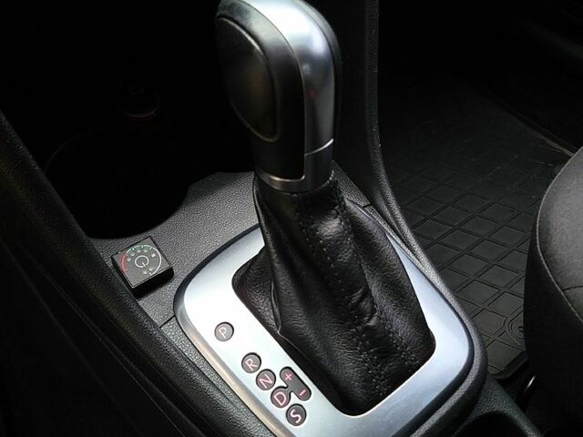 Фольксваген Поло, об'ємом двигуна 1.6 л та пробігом 74 тис. км за 10700 $, фото 11 на Automoto.ua