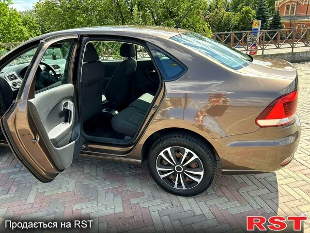 Фольксваген Поло, объемом двигателя 1.4 л и пробегом 97 тыс. км за 9700 $, фото 7 на Automoto.ua