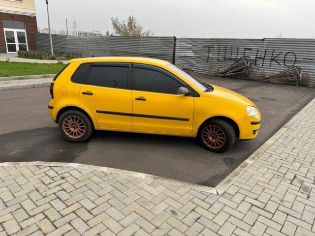 Жовтий Фольксваген Поло, об'ємом двигуна 1.4 л та пробігом 150 тис. км за 4000 $, фото 2 на Automoto.ua