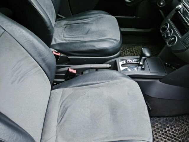 Желтый Фольксваген Поло, объемом двигателя 1.4 л и пробегом 123 тыс. км за 5300 $, фото 9 на Automoto.ua