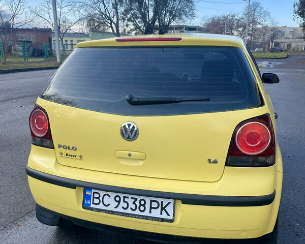 Жовтий Фольксваген Поло, об'ємом двигуна 1.4 л та пробігом 183 тис. км за 5700 $, фото 4 на Automoto.ua