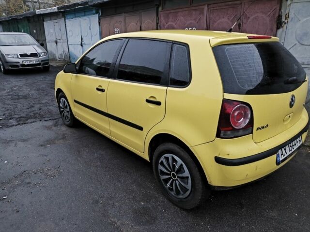 Желтый Фольксваген Поло, объемом двигателя 1.4 л и пробегом 123 тыс. км за 5300 $, фото 2 на Automoto.ua