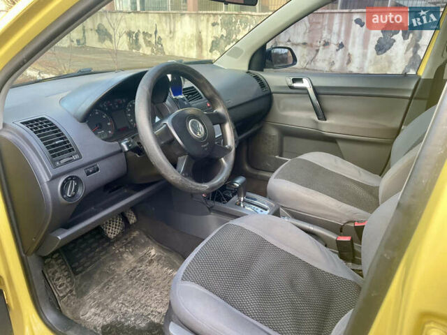 Жовтий Фольксваген Поло, об'ємом двигуна 1.4 л та пробігом 183 тис. км за 5700 $, фото 6 на Automoto.ua