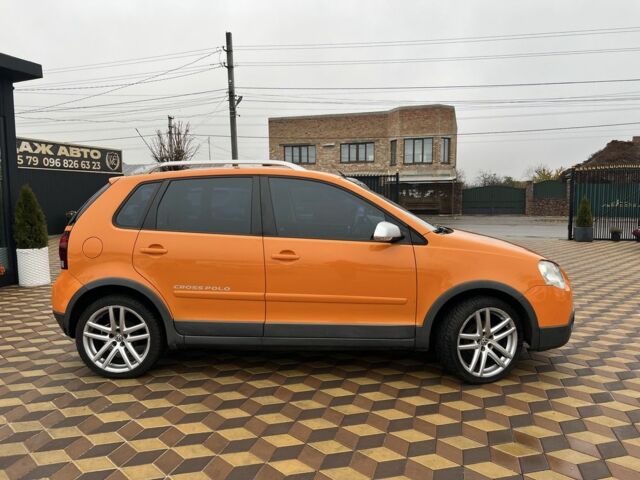 Жовтий Фольксваген Поло, об'ємом двигуна 1.4 л та пробігом 239 тис. км за 5350 $, фото 3 на Automoto.ua