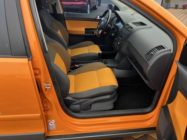 Жовтий Фольксваген Поло, об'ємом двигуна 1.4 л та пробігом 239 тис. км за 5350 $, фото 10 на Automoto.ua