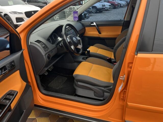 Жовтий Фольксваген Поло, об'ємом двигуна 1.4 л та пробігом 239 тис. км за 5350 $, фото 9 на Automoto.ua