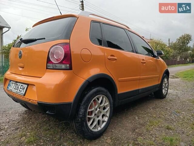 Жовтий Фольксваген Поло, об'ємом двигуна 1.39 л та пробігом 140 тис. км за 4500 $, фото 10 на Automoto.ua