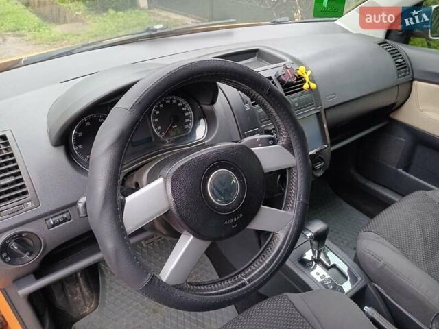 Жовтий Фольксваген Поло, об'ємом двигуна 1.39 л та пробігом 140 тис. км за 4500 $, фото 32 на Automoto.ua
