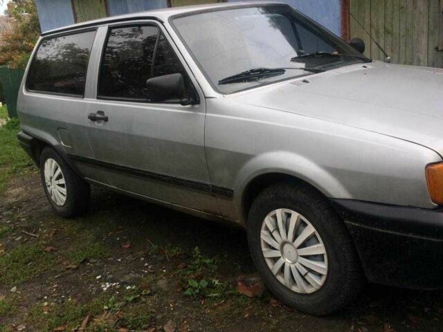 Серый Фольксваген Поло, объемом двигателя 1.3 л и пробегом 190 тыс. км за 850 $, фото 2 на Automoto.ua