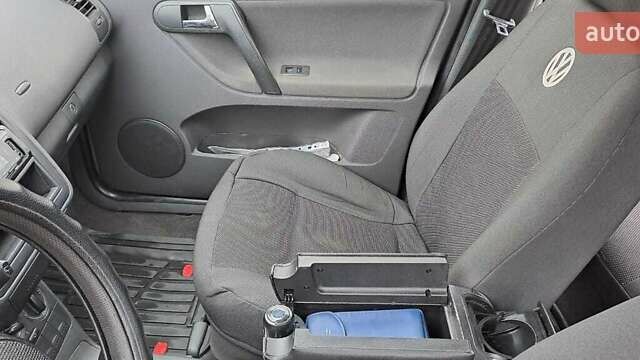 Серый Фольксваген Поло, объемом двигателя 1.4 л и пробегом 202 тыс. км за 4000 $, фото 9 на Automoto.ua