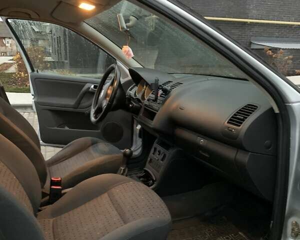 Сірий Фольксваген Поло, об'ємом двигуна 1 л та пробігом 440 тис. км за 2550 $, фото 10 на Automoto.ua