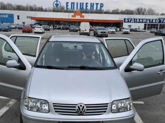 Серый Фольксваген Поло, объемом двигателя 1.4 л и пробегом 202 тыс. км за 4000 $, фото 2 на Automoto.ua