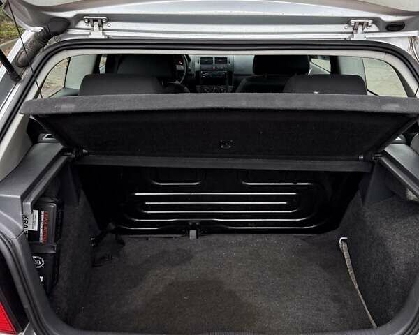 Серый Фольксваген Поло, объемом двигателя 1.2 л и пробегом 220 тыс. км за 2999 $, фото 12 на Automoto.ua