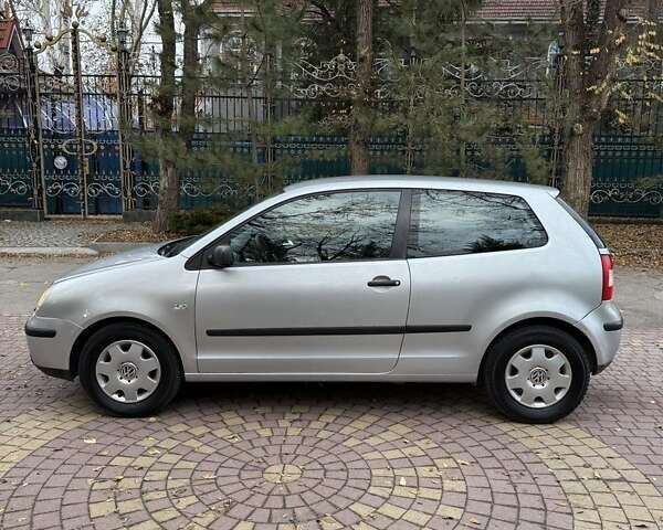 Серый Фольксваген Поло, объемом двигателя 1.2 л и пробегом 220 тыс. км за 2999 $, фото 11 на Automoto.ua