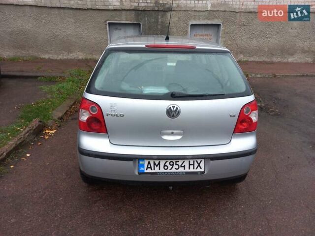 Сірий Фольксваген Поло, об'ємом двигуна 1.39 л та пробігом 206 тис. км за 4800 $, фото 7 на Automoto.ua