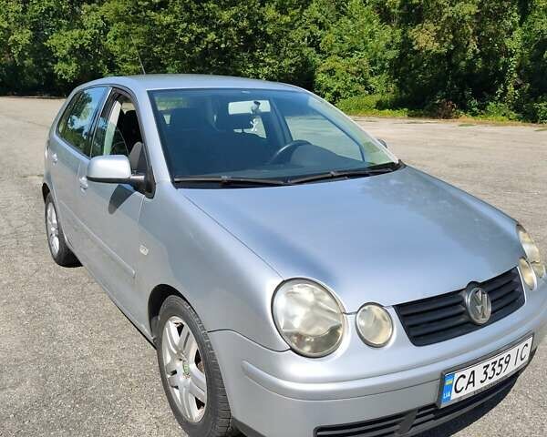 Серый Фольксваген Поло, объемом двигателя 1.4 л и пробегом 151 тыс. км за 4300 $, фото 3 на Automoto.ua