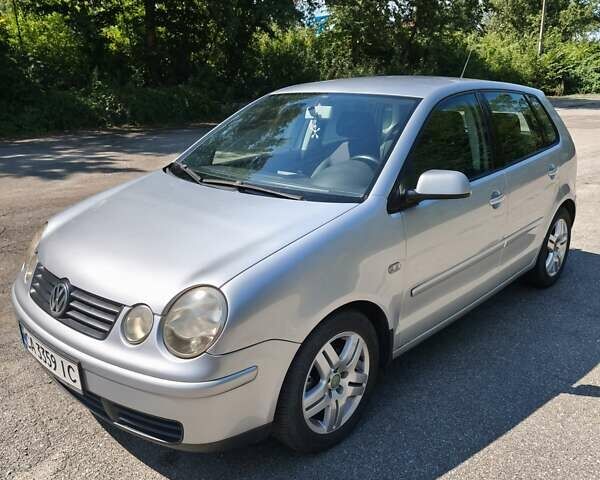 Серый Фольксваген Поло, объемом двигателя 1.4 л и пробегом 151 тыс. км за 4300 $, фото 2 на Automoto.ua