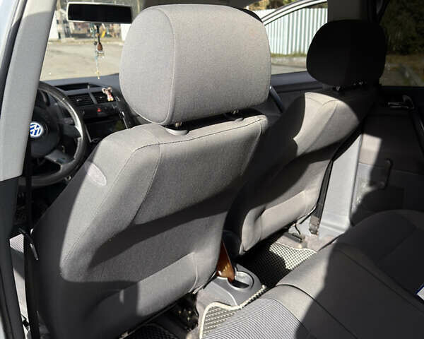 Сірий Фольксваген Поло, об'ємом двигуна 1.39 л та пробігом 238 тис. км за 4000 $, фото 7 на Automoto.ua