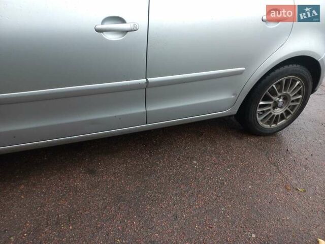 Сірий Фольксваген Поло, об'ємом двигуна 1.39 л та пробігом 206 тис. км за 4800 $, фото 4 на Automoto.ua