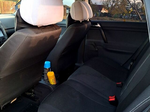 Фольксваген Поло 2002 в Кропивницком (Кировограде) на Automoto.ua Серый Фольксваген Поло, объемом двигателя 1.2 л и пробегом 215 тыс. км за 4200 $, фото 4 на Automoto.ua