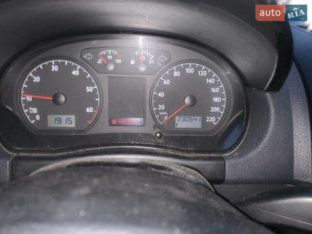 Серый Фольксваген Поло, объемом двигателя 1.39 л и пробегом 230 тыс. км за 4800 $, фото 9 на Automoto.ua