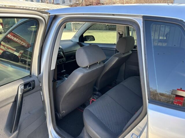 Серый Фольксваген Поло, объемом двигателя 1.4 л и пробегом 203 тыс. км за 4300 $, фото 5 на Automoto.ua