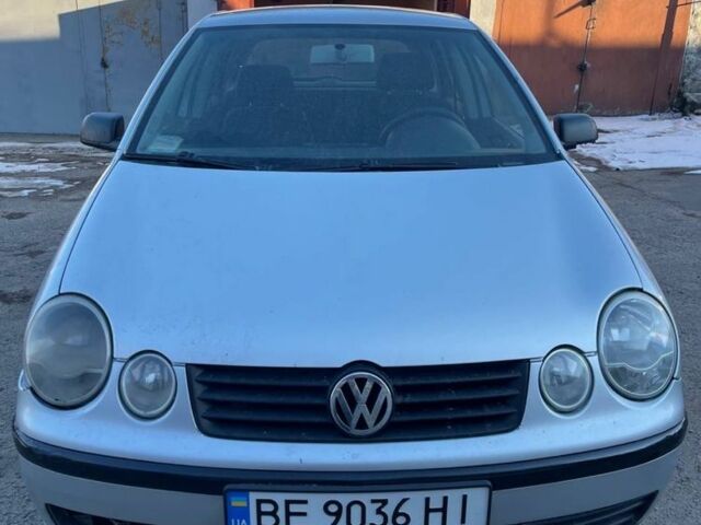Серый Фольксваген Поло, объемом двигателя 1.4 л и пробегом 320 тыс. км за 1999 $, фото 1 на Automoto.ua