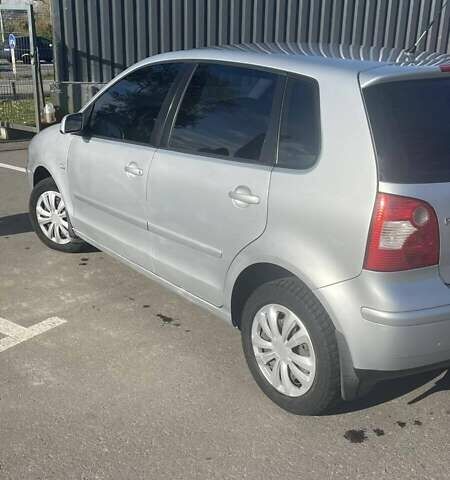 Серый Фольксваген Поло, объемом двигателя 1.4 л и пробегом 219 тыс. км за 4200 $, фото 44 на Automoto.ua