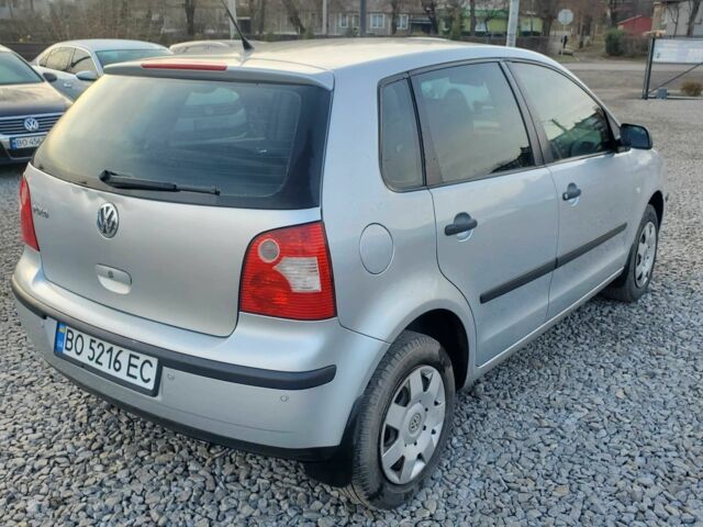 Серый Фольксваген Поло, объемом двигателя 1.4 л и пробегом 217 тыс. км за 3950 $, фото 1 на Automoto.ua