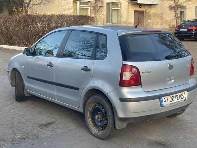 Сірий Фольксваген Поло, об'ємом двигуна 1.4 л та пробігом 196 тис. км за 3500 $, фото 3 на Automoto.ua