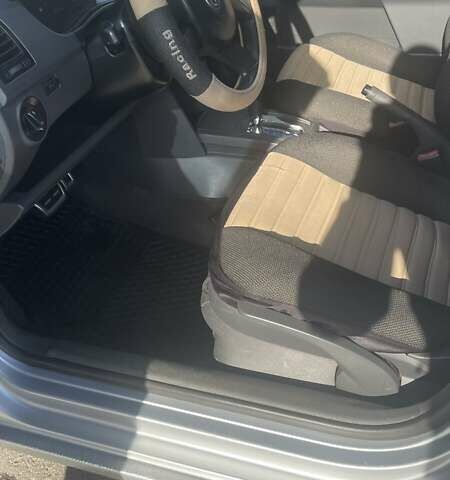 Серый Фольксваген Поло, объемом двигателя 1.4 л и пробегом 219 тыс. км за 4200 $, фото 13 на Automoto.ua