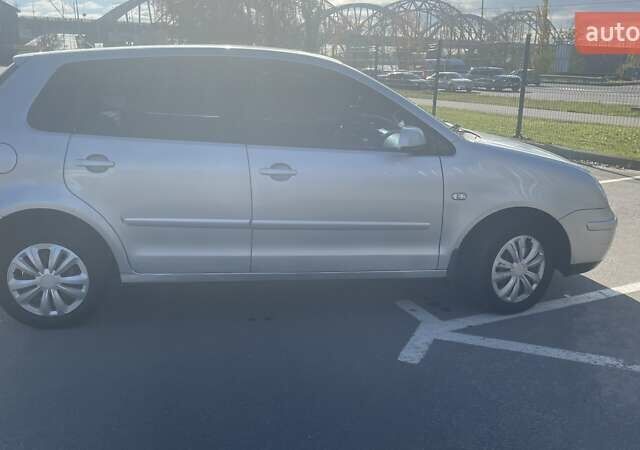 Серый Фольксваген Поло, объемом двигателя 1.4 л и пробегом 219 тыс. км за 4200 $, фото 4 на Automoto.ua