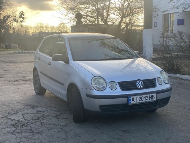 Сірий Фольксваген Поло, об'ємом двигуна 1.4 л та пробігом 196 тис. км за 3500 $, фото 1 на Automoto.ua