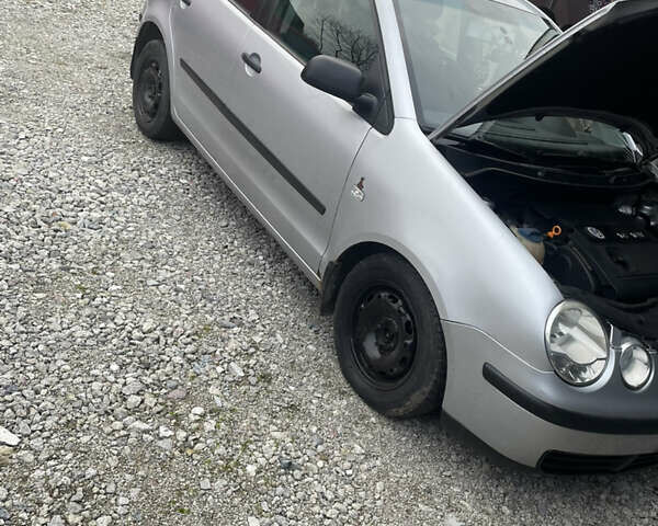 Серый Фольксваген Поло, объемом двигателя 1.4 л и пробегом 255 тыс. км за 3000 $, фото 3 на Automoto.ua